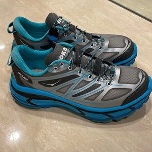 Hoka one one - Womens Mafate Speed - size 7 -EUC